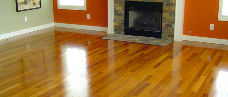 The-best-effective-ways-to-remove-buildup-on-laminate-floors