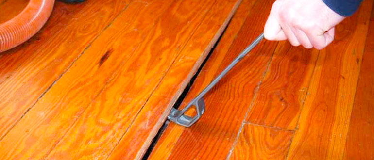 Step-by-Step Removing wood Flooring